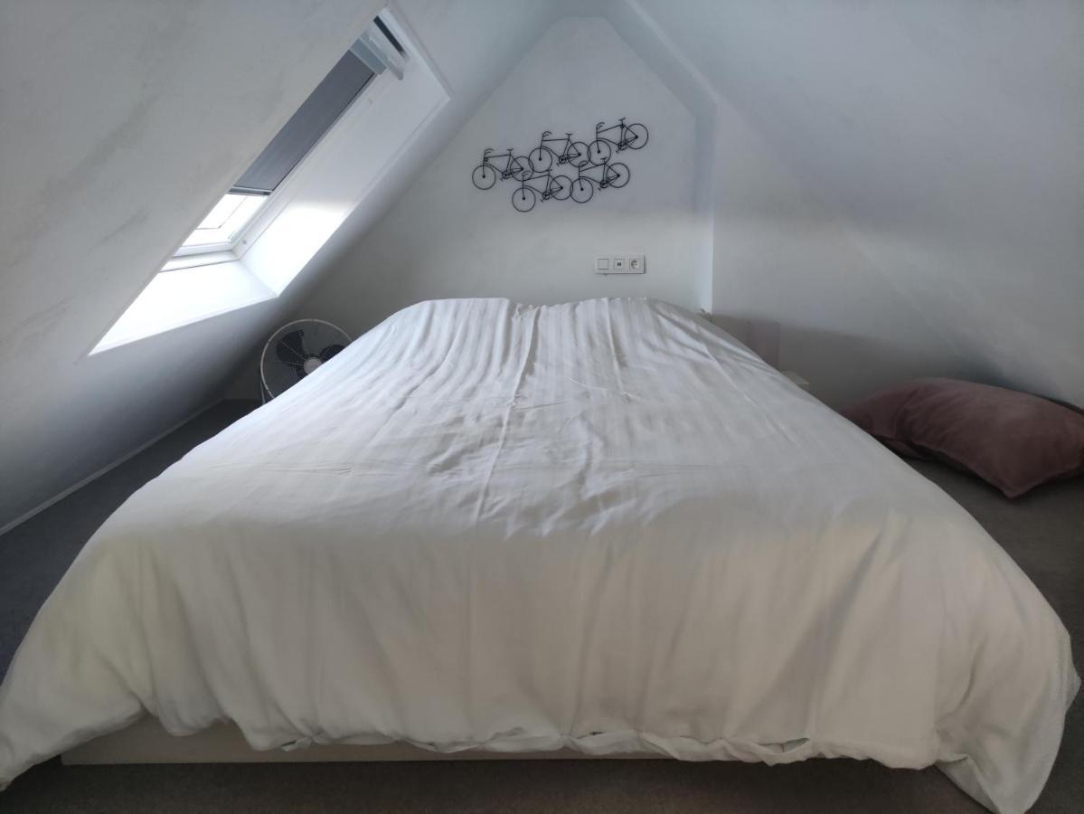 *** Biezoe *** Apartment Brakel Bagian luar foto
